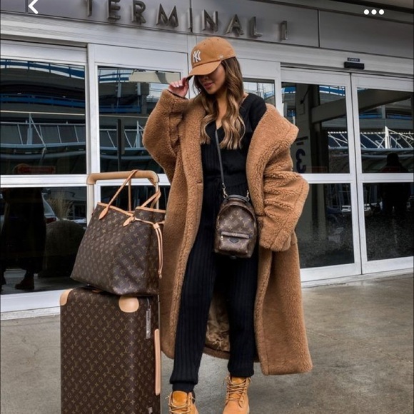 SOLD Michael Kors Teddy coat - Picture 2 of 5